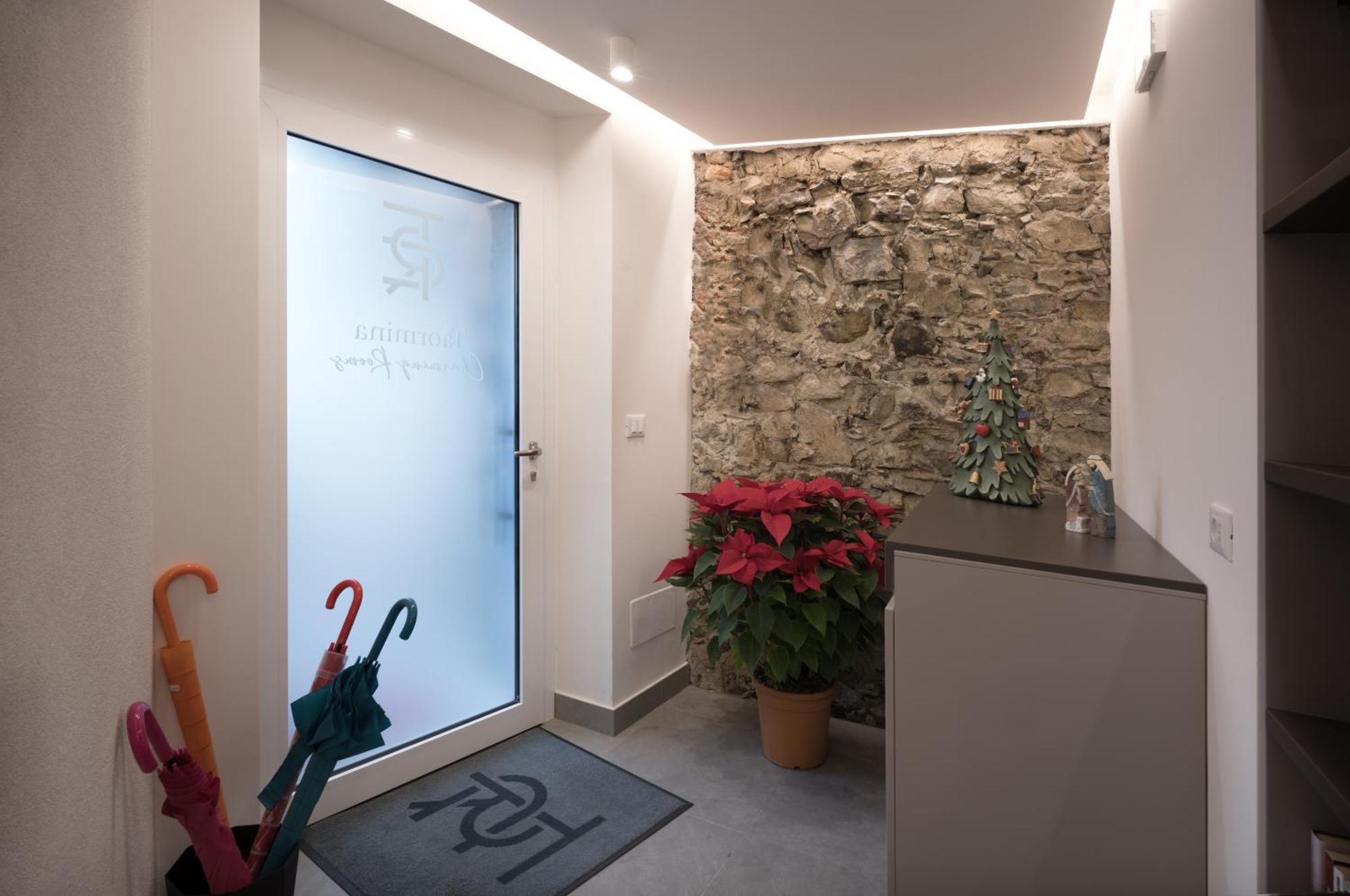 Taormina Charming Rooms Exterior photo