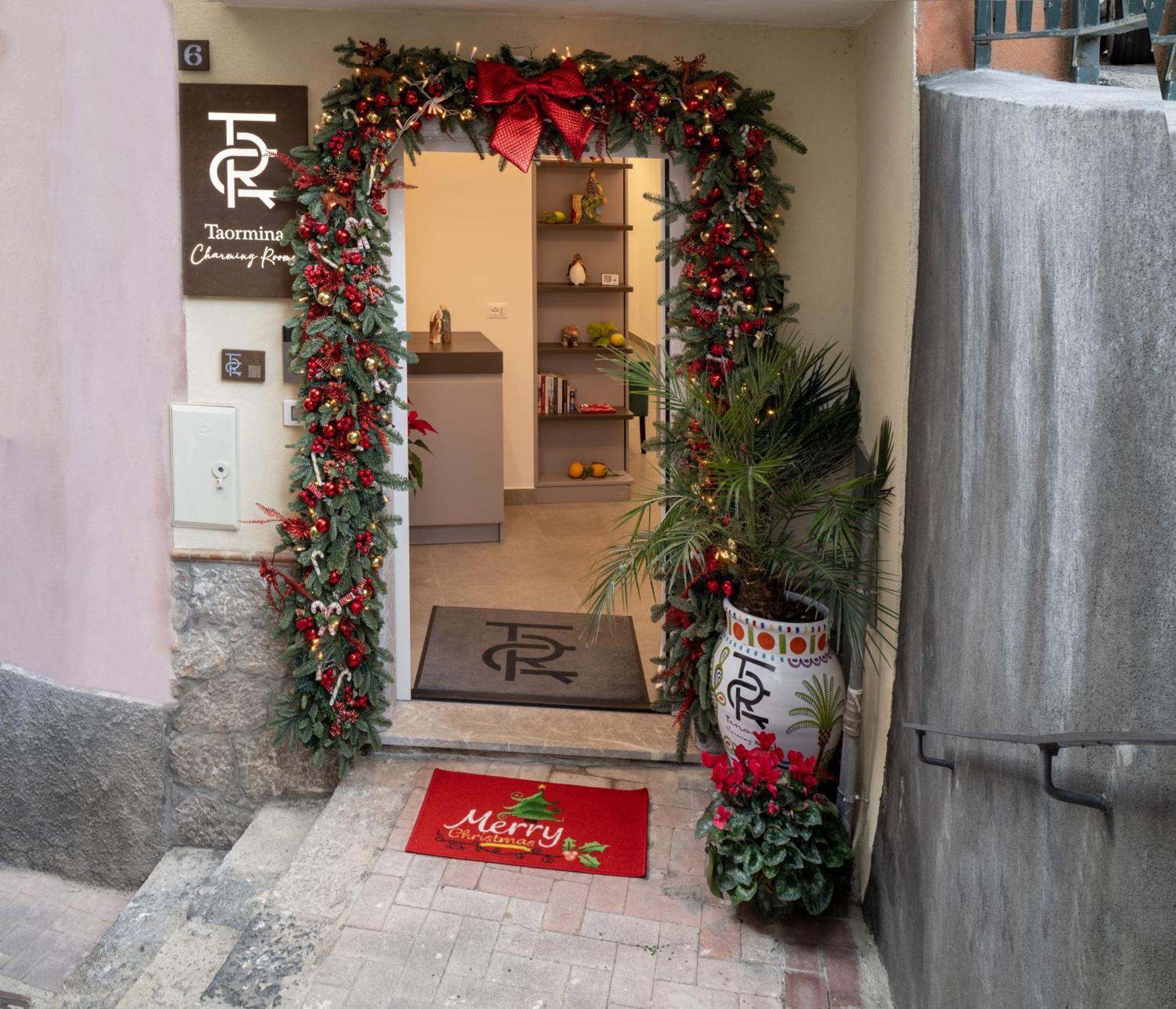 Taormina Charming Rooms Exterior photo