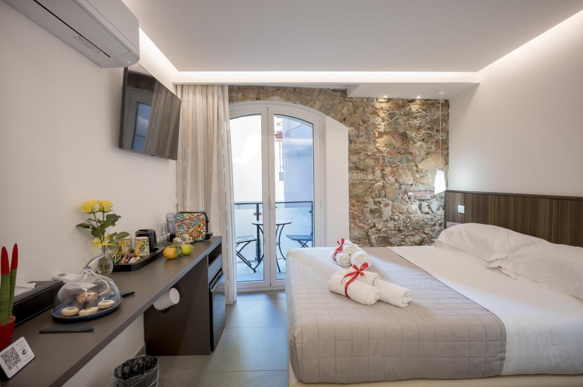Taormina Charming Rooms Exterior photo
