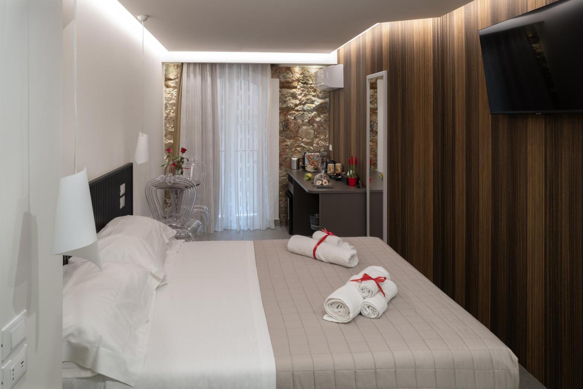 Taormina Charming Rooms Exterior photo
