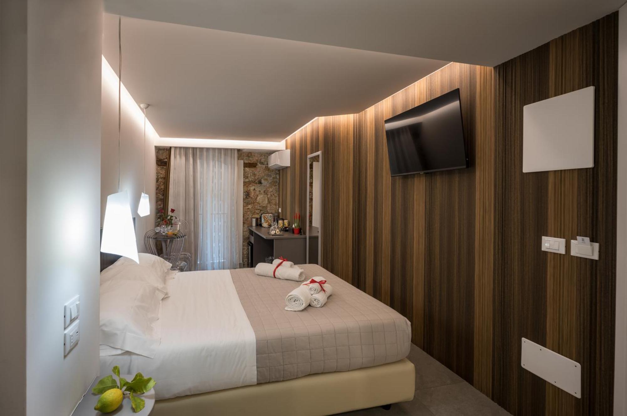 Taormina Charming Rooms Exterior photo